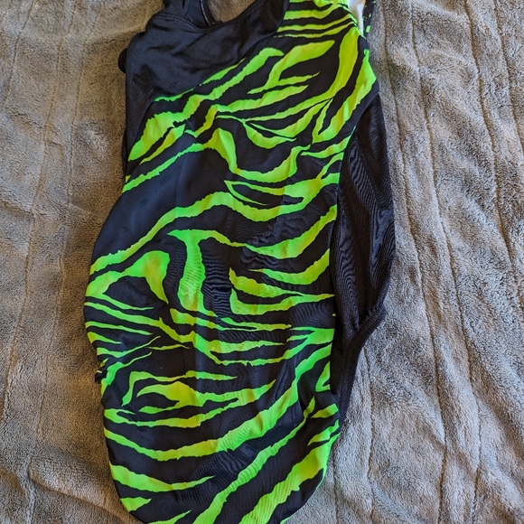 CL GK 2 leotards and shorts - Picture 3 of 8